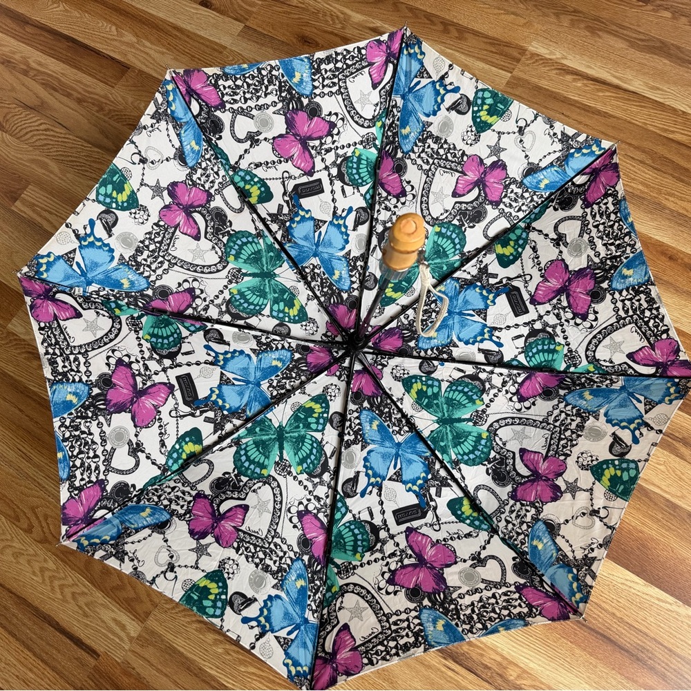 Coach Vintage Butterfly Heart Chainlink Print Umbrella With Sleeve